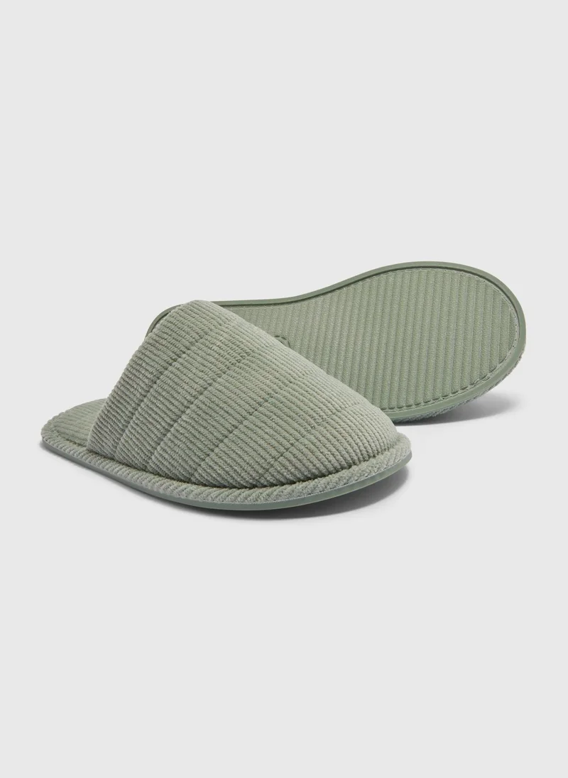 ماتلان Green Cord Closed Toe Slippers